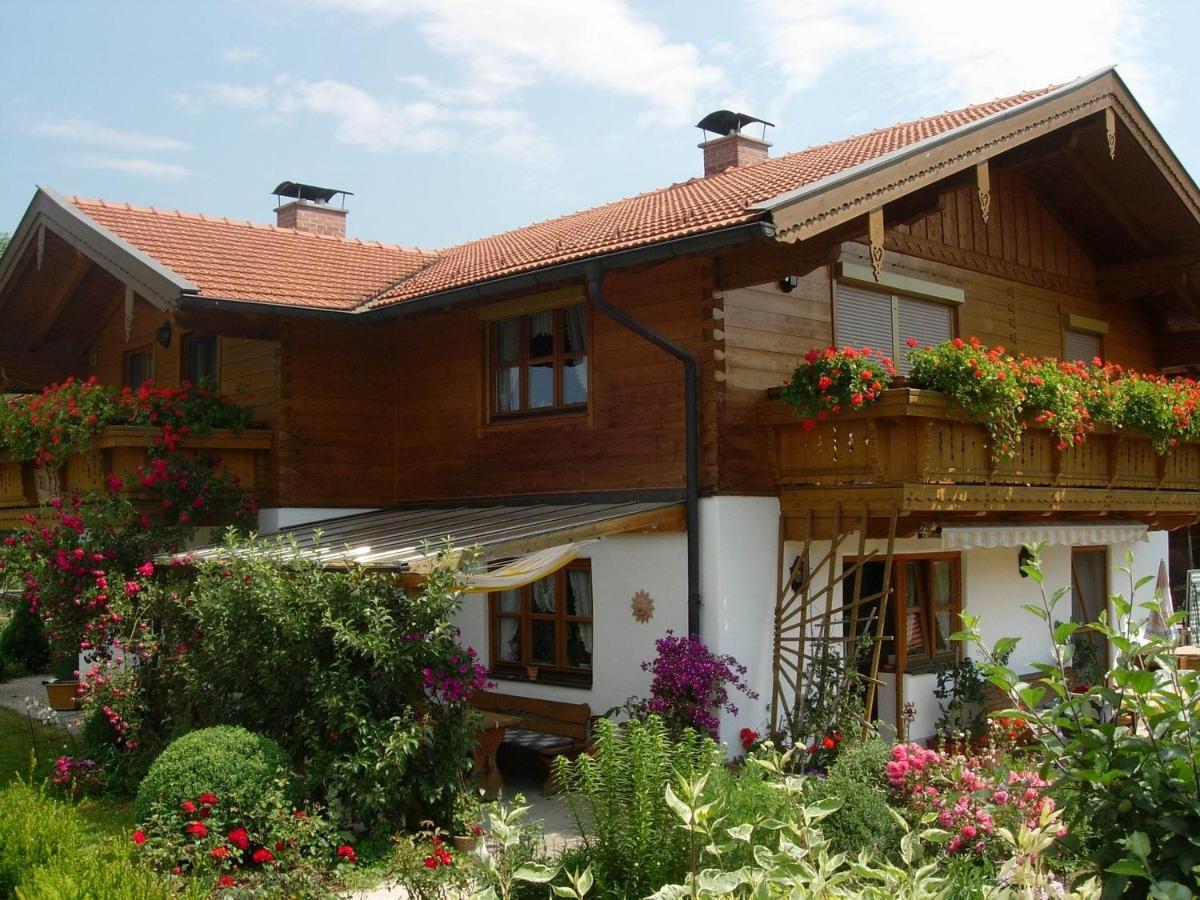 Apartamento Haus Blumenfeld-Schwaiger Übersee Exterior foto