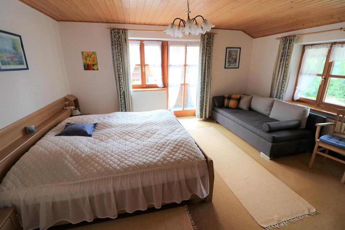 Apartamento Haus Blumenfeld-Schwaiger Übersee Exterior foto